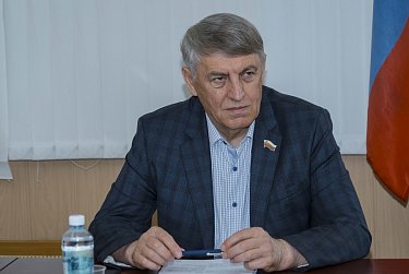 Матери-героини смогут получить землю в собственность